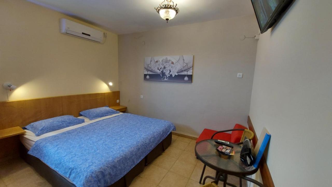 Aloni - Guest House Dead Sea Neve Zohar Exterior foto